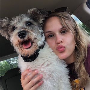 Meet your Posher, Lauren